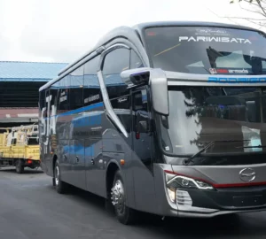 liburan keluarga bus sandholiday