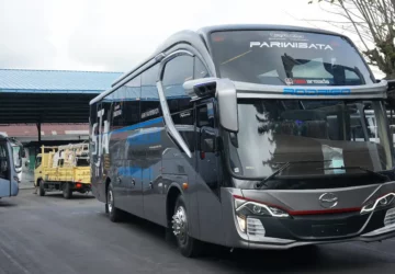 liburan keluarga bus sandholiday