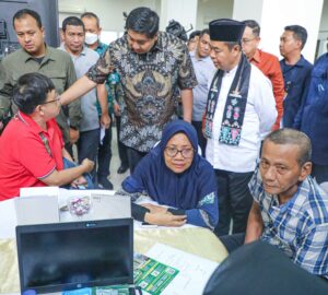 Pj Gubernur DKI Jakarta Teguh Setyabudi bersama Menteri Perumahan dan Kawasan Pemukiman (PKP) RI Maruarar Sirait